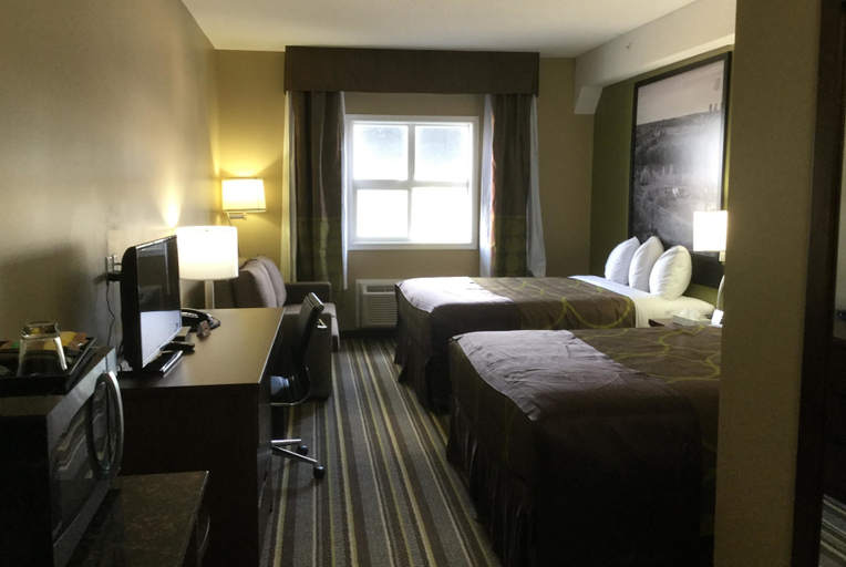 Bedroom 4, Super 8 by Wyndham Hardisty, Division No. 7