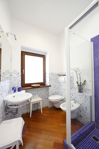 Bathroom 4, Arpaiu - Odeyo Sas, La Spezia