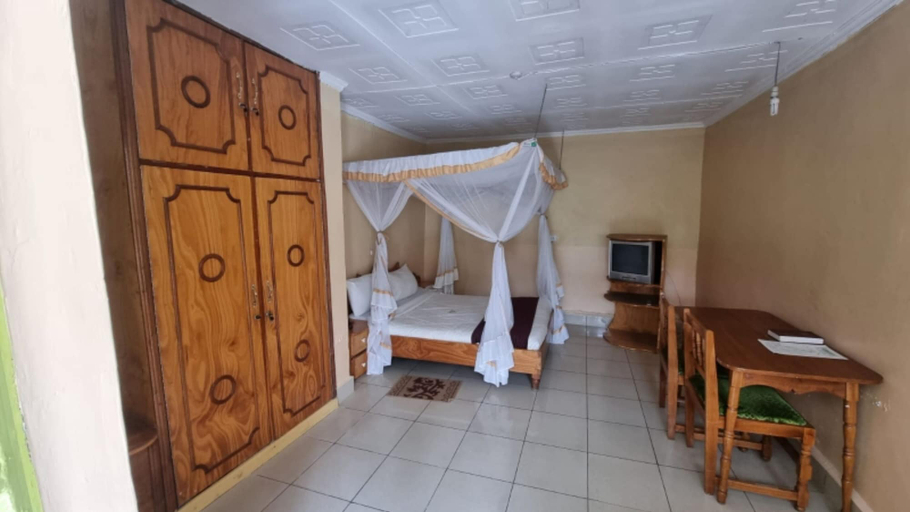 Bedroom 3, Heritage Breeze Hotel, Naivasha