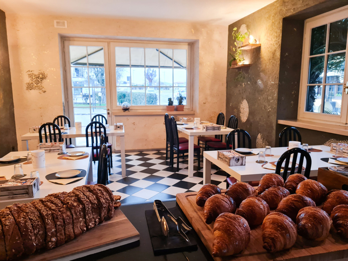 Food & Drinks 4, ALBERGO B&B TENESI, Brescia