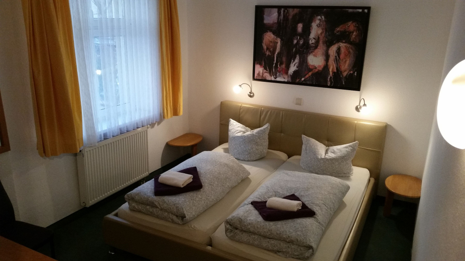 Bedroom 3, Bornholmer Hof, Berlin