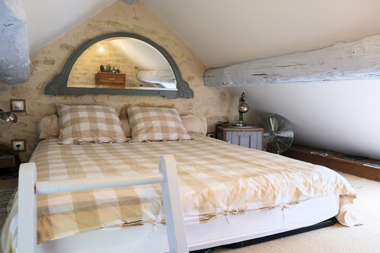 Bedroom 2, Le Domaine des Carriers - Gîtes, Nièvre