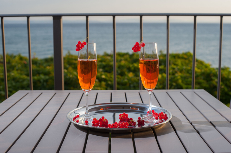 Food & Drinks 5, Seaside Luxury Suites, Podstrana