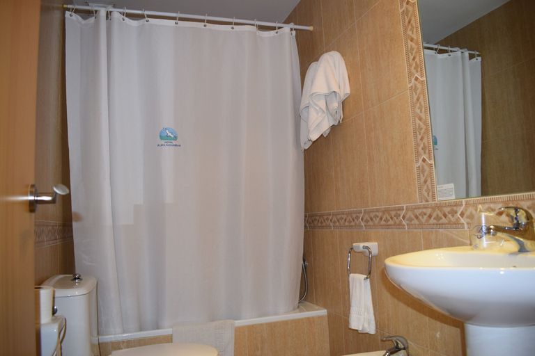 Bathroom 5, Hotel VIDA Playa Paxariñas, Pontevedra