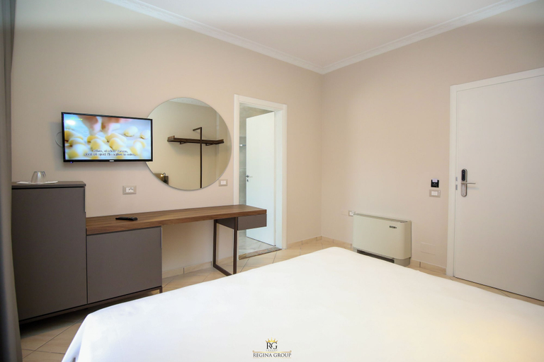 Bedroom 2, Hotel Regina Garden Vlore, Vlorës