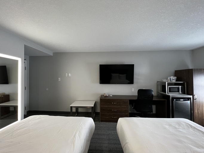 Bedroom 4, Travelodge by Wyndham Regina, Division No. 6