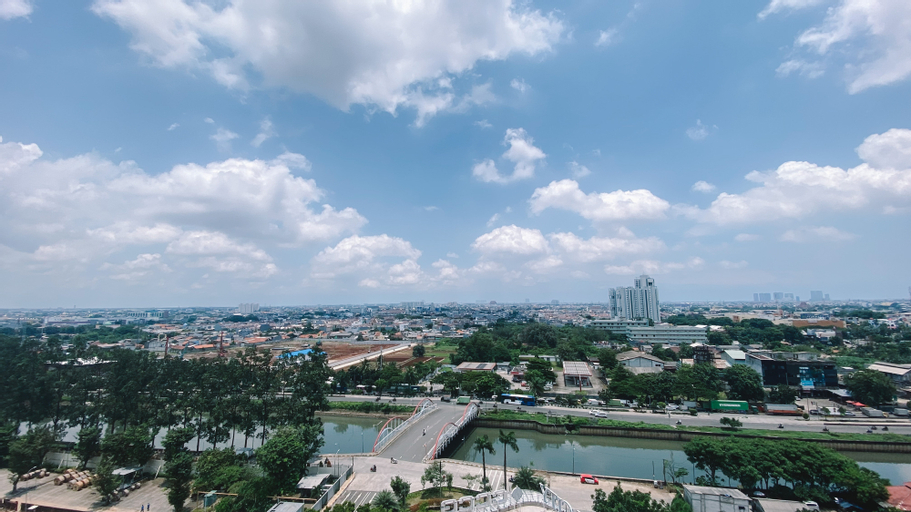 Exterior & Views 4, New and Modern Studio at Daan Mogot City Apartment By Travelio, West Jakarta