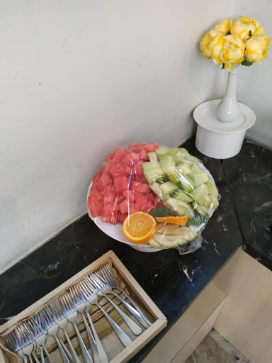 Food & Drinks 16