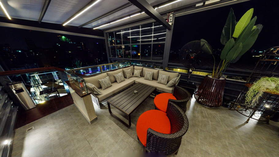 Food & Drinks 5, Platinum Grand, Dhaka