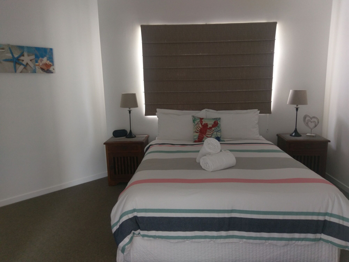 Bedroom 2, Moorings Beach Resort, Caloundra - Caloundra S.