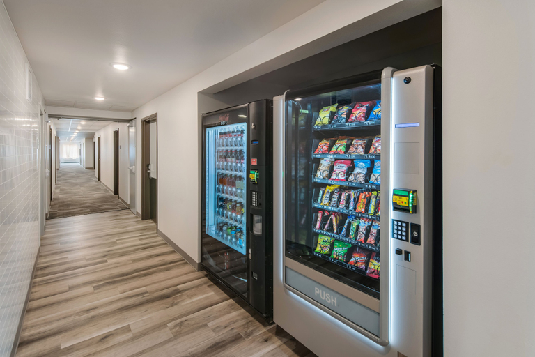 Food & Drinks, WoodSpring Suites Tri-Cities - Richland , Benton