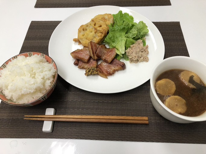 Food & Drinks 5, Hdk Hotel, Tsu