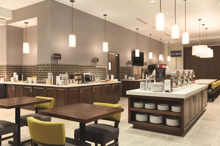 Food & Drinks 5, Embassy Suites Portland/Hillsboro, Oregon, Washington