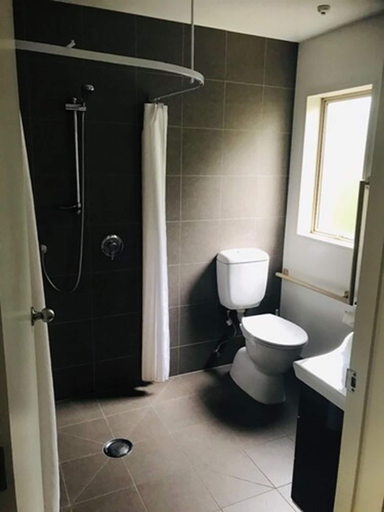 Bathroom 3, Tresori Motor Lodge, Christchurch