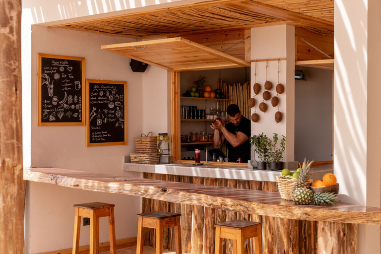 Food & Drinks 5, Aluna Dakhla