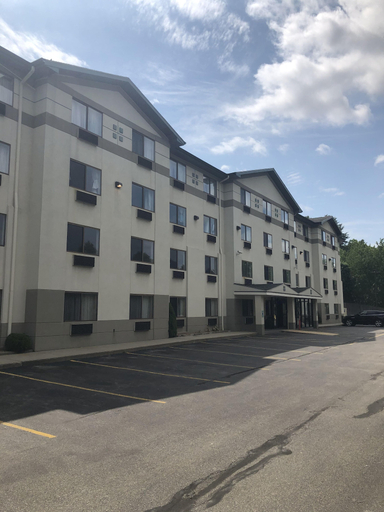 Exterior & Views 2, Super 8 by Wyndham Manchester Airport, Hillsborough