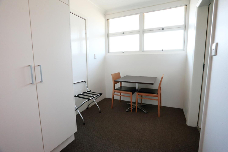 Others 4, Townsville City Motel, Rosslea