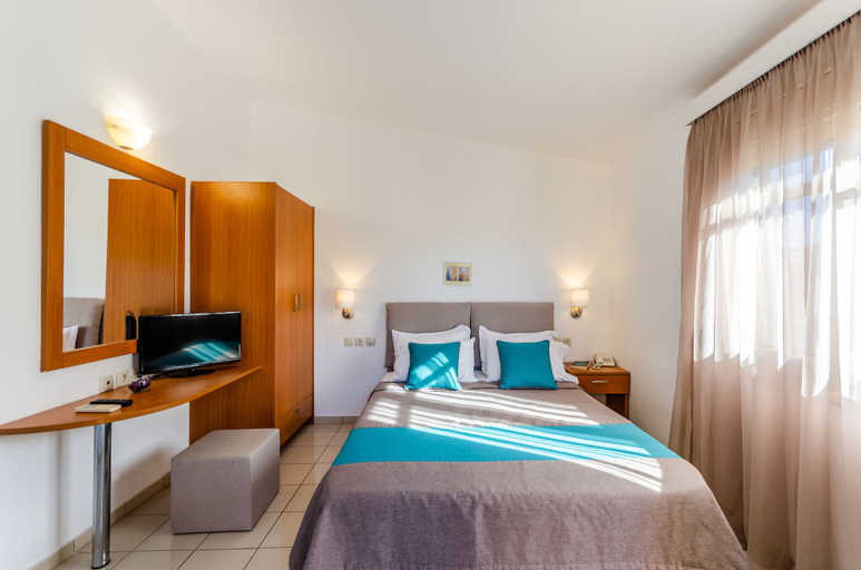 Bedroom 3, Pela Mare Hotel, Crete
