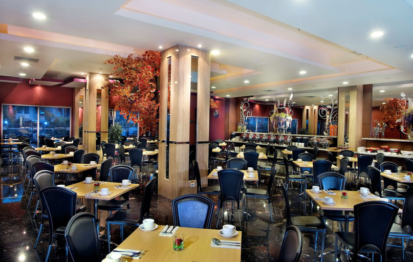 Food & Drinks 4, Royal Palm Hotel & Conference Center Cengkareng, West Jakarta