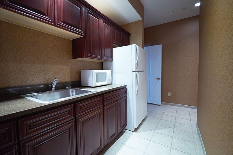 Others 5, Town & Country Inn and Suites, Adams