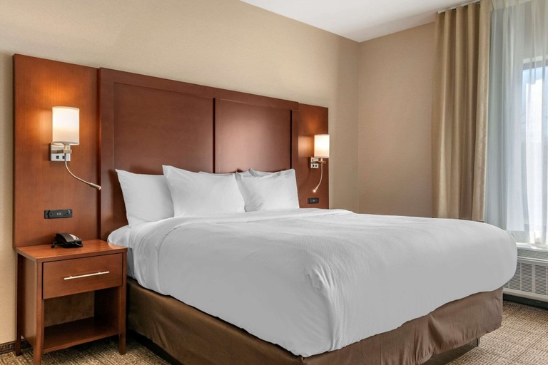Bedroom 3, Comfort Suites Camp Hill-Harrisburg West, Cumberland