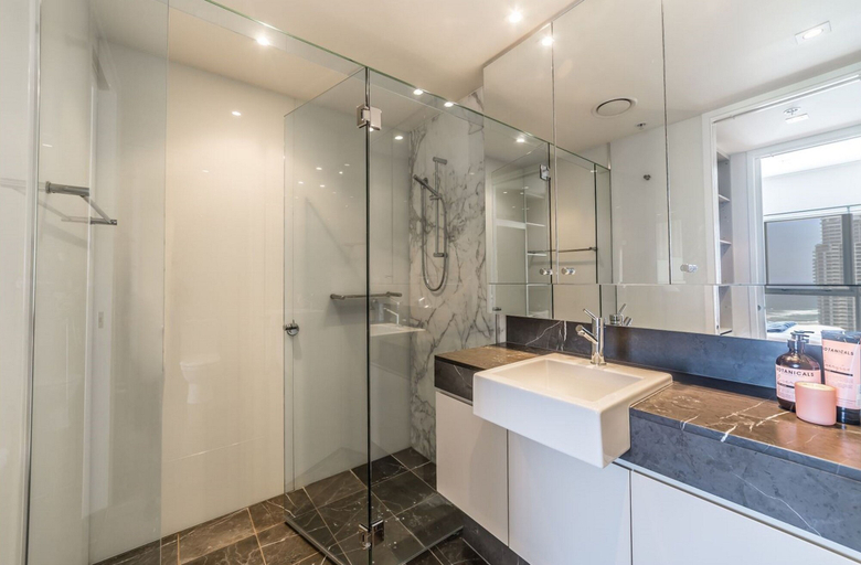 Bathroom 5, Artique Surfers Paradise, Gold Coast