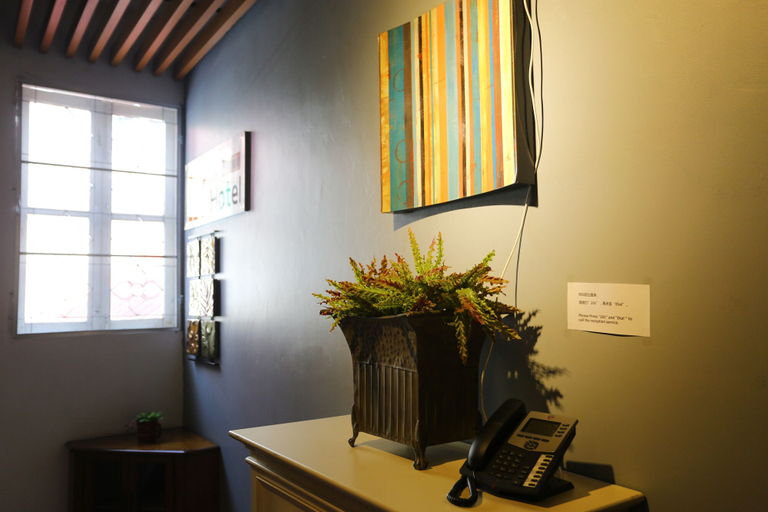 Others 5, 1mHotel, Vientiane