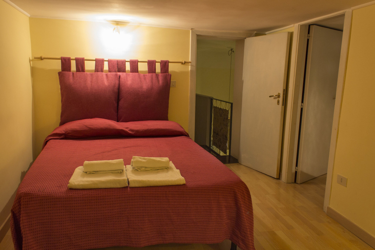 Bedroom 2, Dimora dei Giganti, Napoli