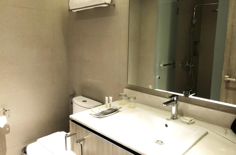 Bathroom 3, Acacia Hotel Davao , Davao City