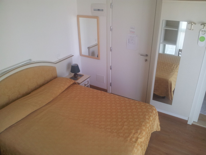 Bedroom 3, Hotel Panama, Venezia