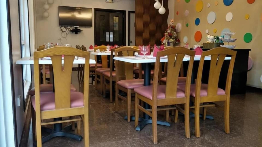 Food & Drinks 5, Dumdum Residences, Toledo City