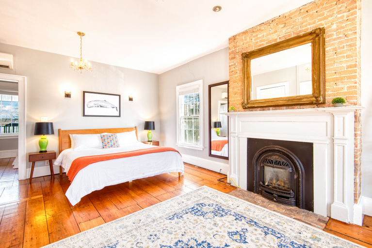 Bedroom 3, Hudson Mariner, Columbia