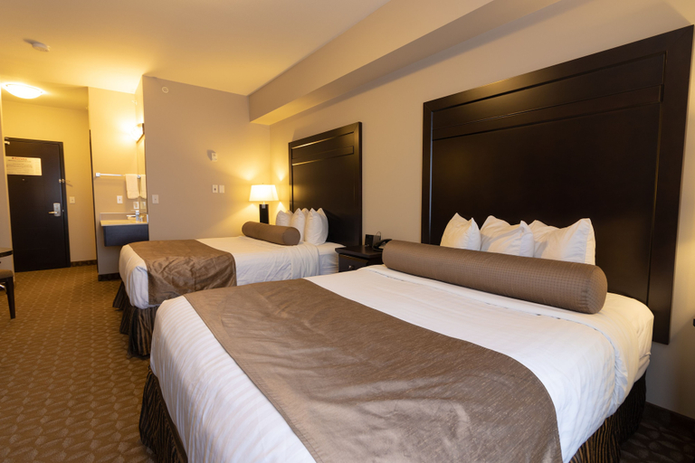 Bedroom 2, The Kanata by BCMInns Whitecourt, Division No. 13