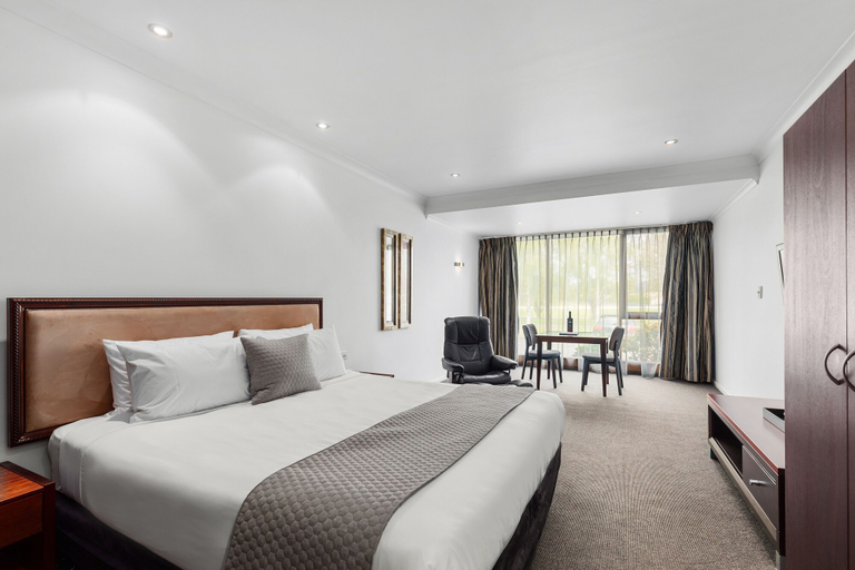 Bedroom 2, The Commodore, Mount Gambier