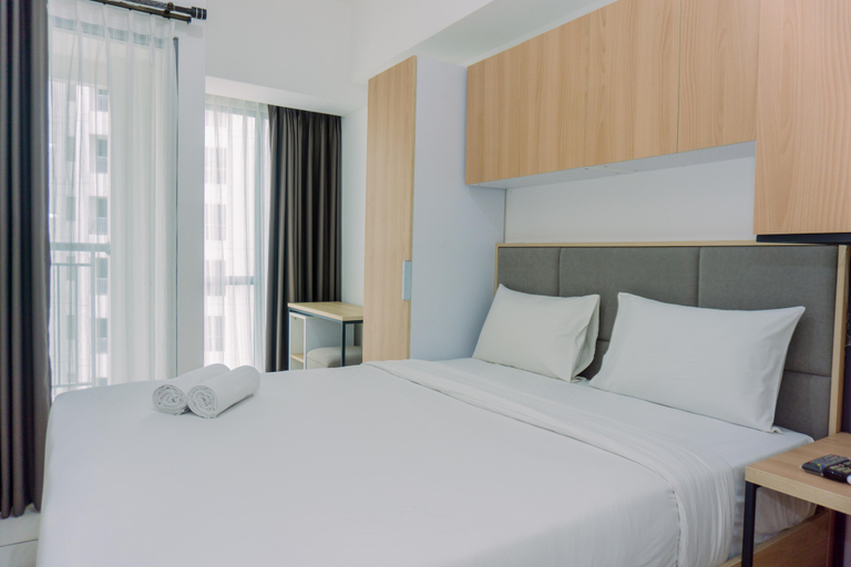 Bedroom 3, Chic Studio Apartment M-Town Residence near Summarecon Mall By Travelio, Tangerang