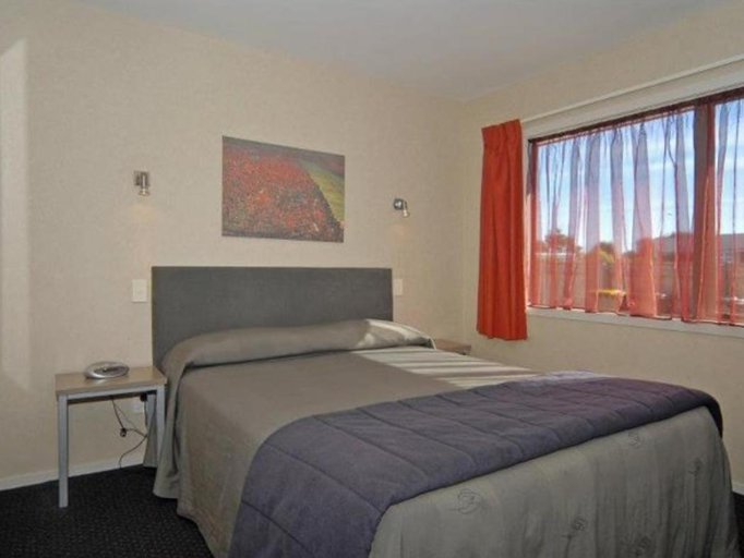 Bedroom 2, Omahu Motor Lodge, Hastings city