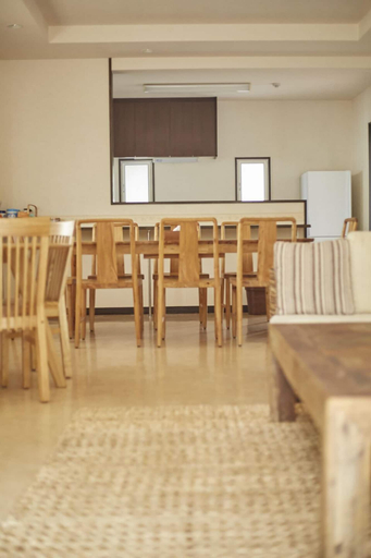 Food & Drinks 4, T&T Vacation Rentals, Onna