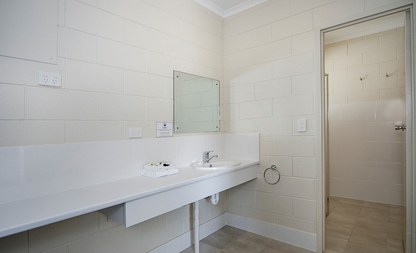 Bathroom 3, Victor Harbor City Inn, Victor Harbor