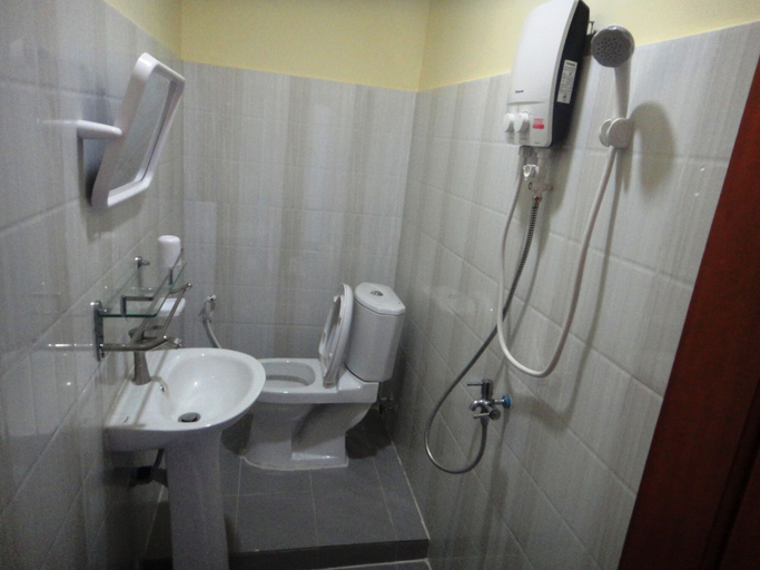 Bathroom 4, Marany Guesthouse, Kampot