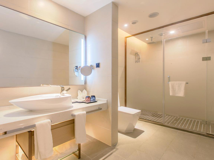 Bathroom 4, Lavande Hotel·Wuxue Kanjiang Avenue, Huanggang
