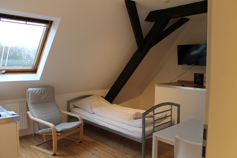Bedroom 4, Boardinghaus Georgsheil, Aurich