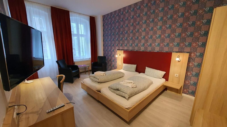 Bedroom 2, Bornholmer Hof, Berlin