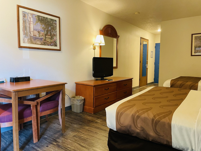 Bedroom 3, America's Best Value Inn Sandpoint, Bonner