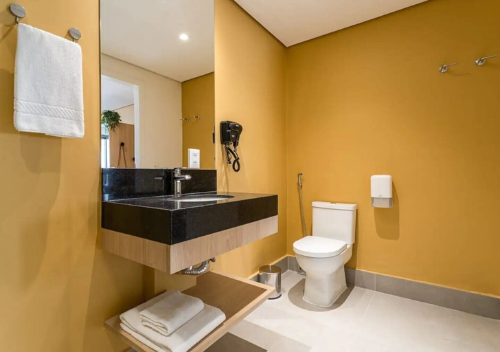 Bathroom 5, Cozzy Suítes Paraíso Hotel, São Paulo