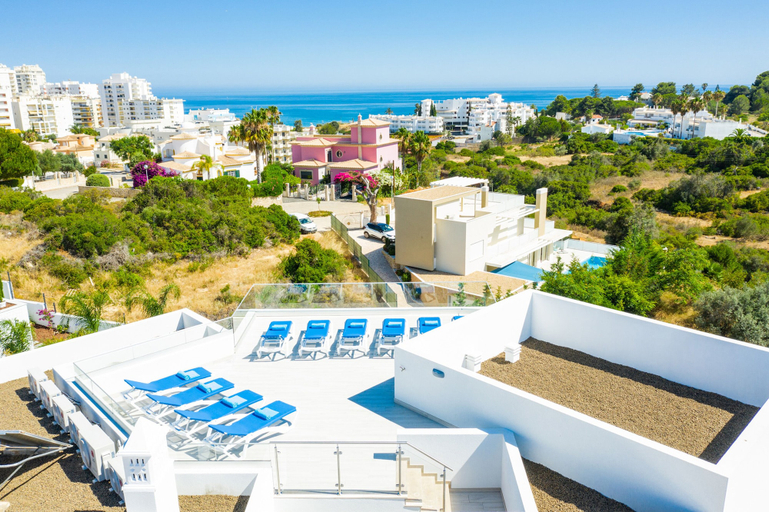 Others 5, Villa Charlotte, Silves