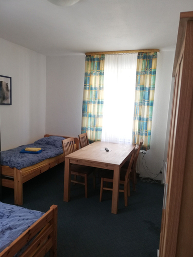 Bedroom 4, Gästehaus Heigeleshof, Ulm