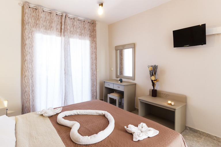 Bedroom 5, Sueno Beach Hotel, Central Macedonia