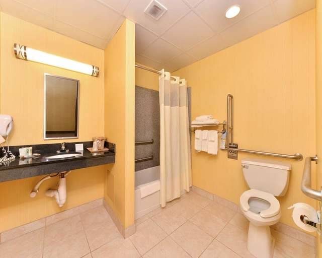 Bathroom 4, Quality Suites Stratford, Fairfield