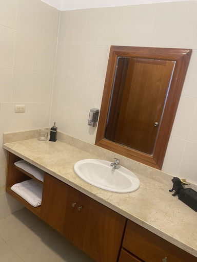 Bathroom 4, 2 Minutes Walk to Beach Huge 3 bdrm Condo with Pool, Salvaleon de Higuey