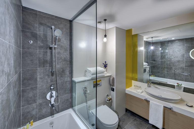Bathroom 5, URBAN Al Khoory Hotel, Dubai